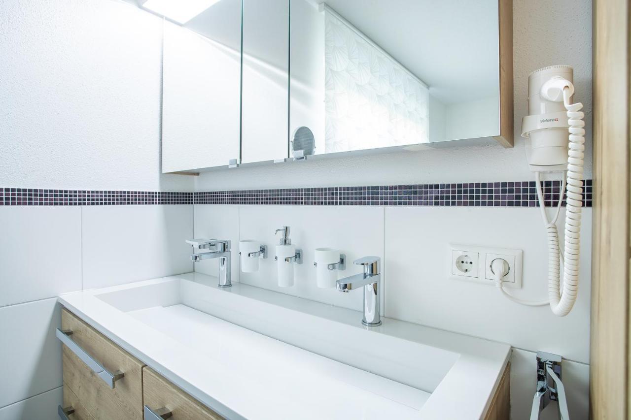 H21 - Modernes Ferienhaus 145Qm, 4Sz, Wellnessbereich Mit Sauna Und Dachterrasse Mit Panoramablick, Kuehlen Und Heizen Mit Geothermie Fügen Exteriör bild